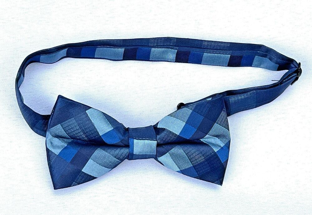 Blue Plaid Bow Tie 11in to 19in